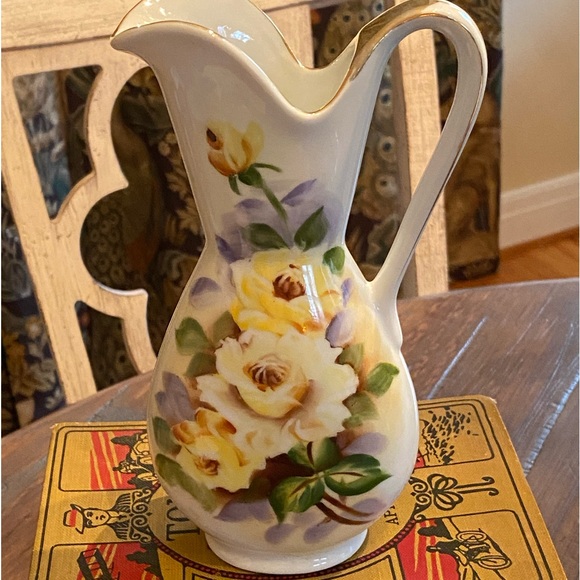 Kasuga Ware Vintage Vase Uher Pitcher Floral Gold Accents Porcelain Japan EUC - Picture 1 of 6